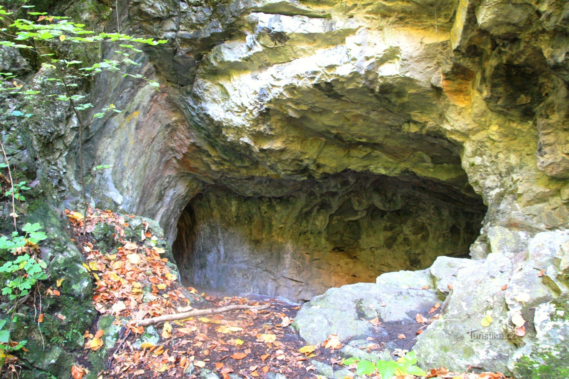 Nad Švvýcárnou-grotten