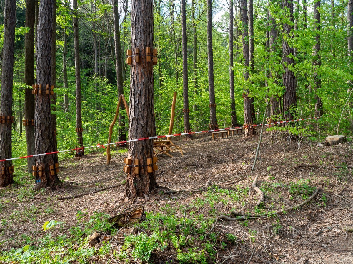 Der noch unfertige Spielplatz bei Tulinka