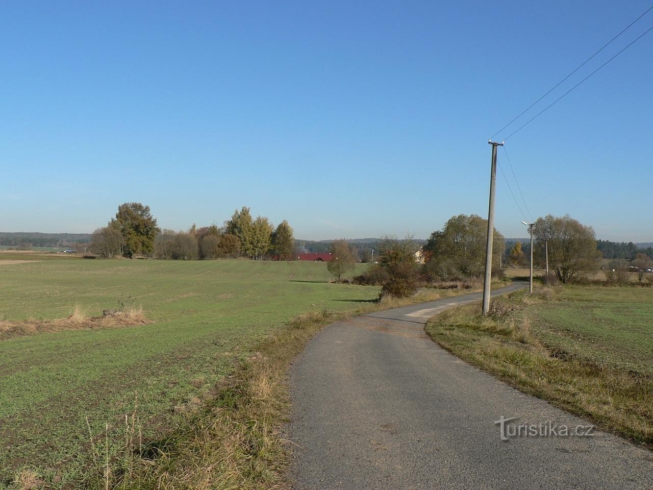 Jetenovice, na poti od avtobusne postaje