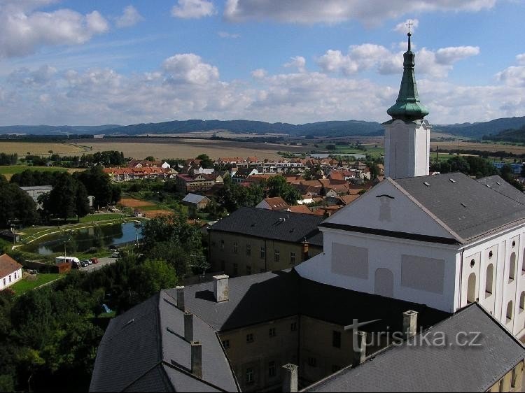 Scena del campanile della chiesa