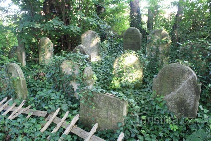 Jevíčko - cementerio judío