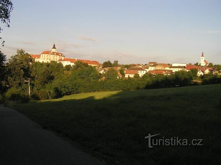 Jevišovice before sunset: 9.8.2006 August XNUMX