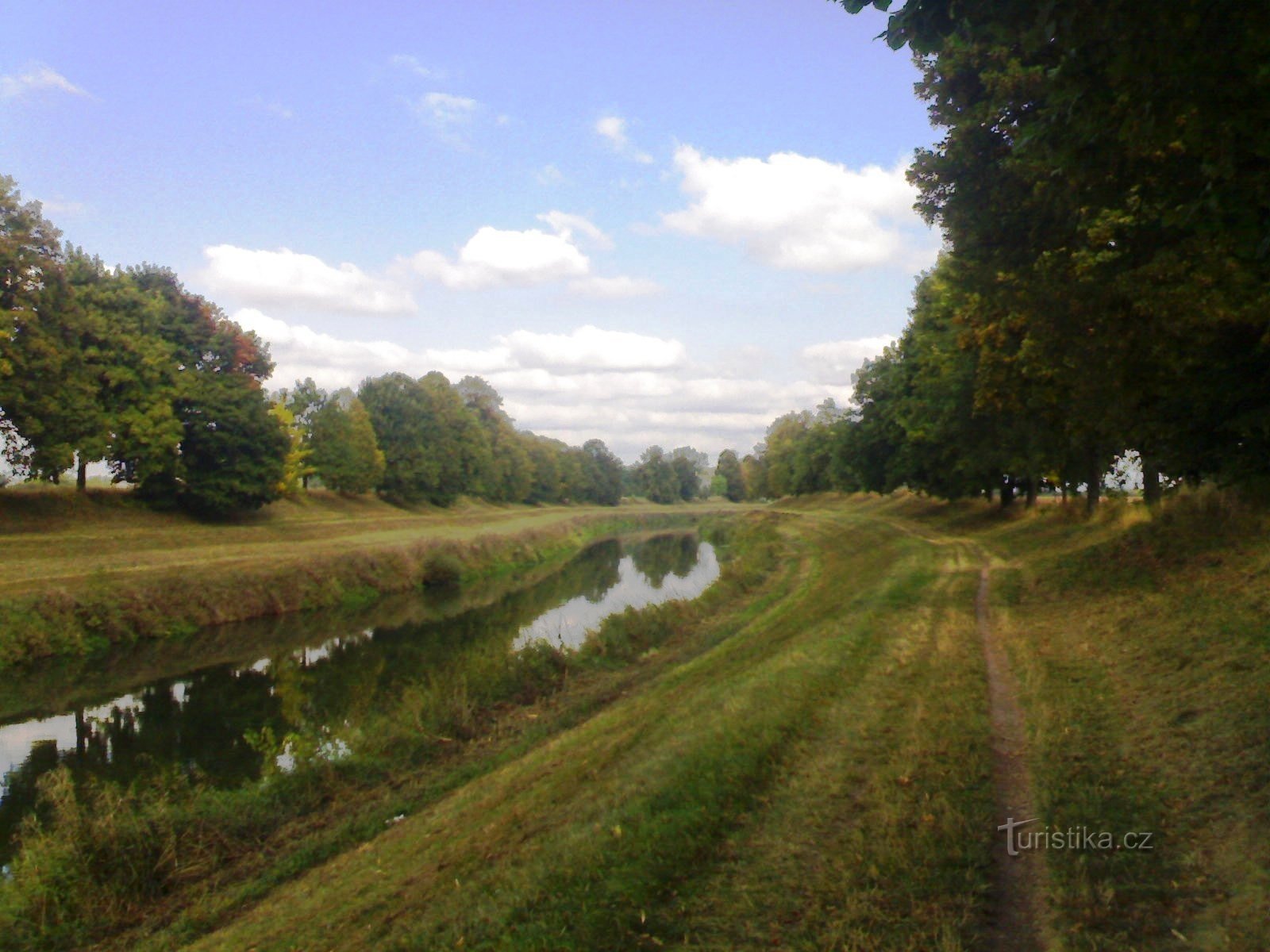 Předměřice 大坝 - 水电站，易北河大坝下方