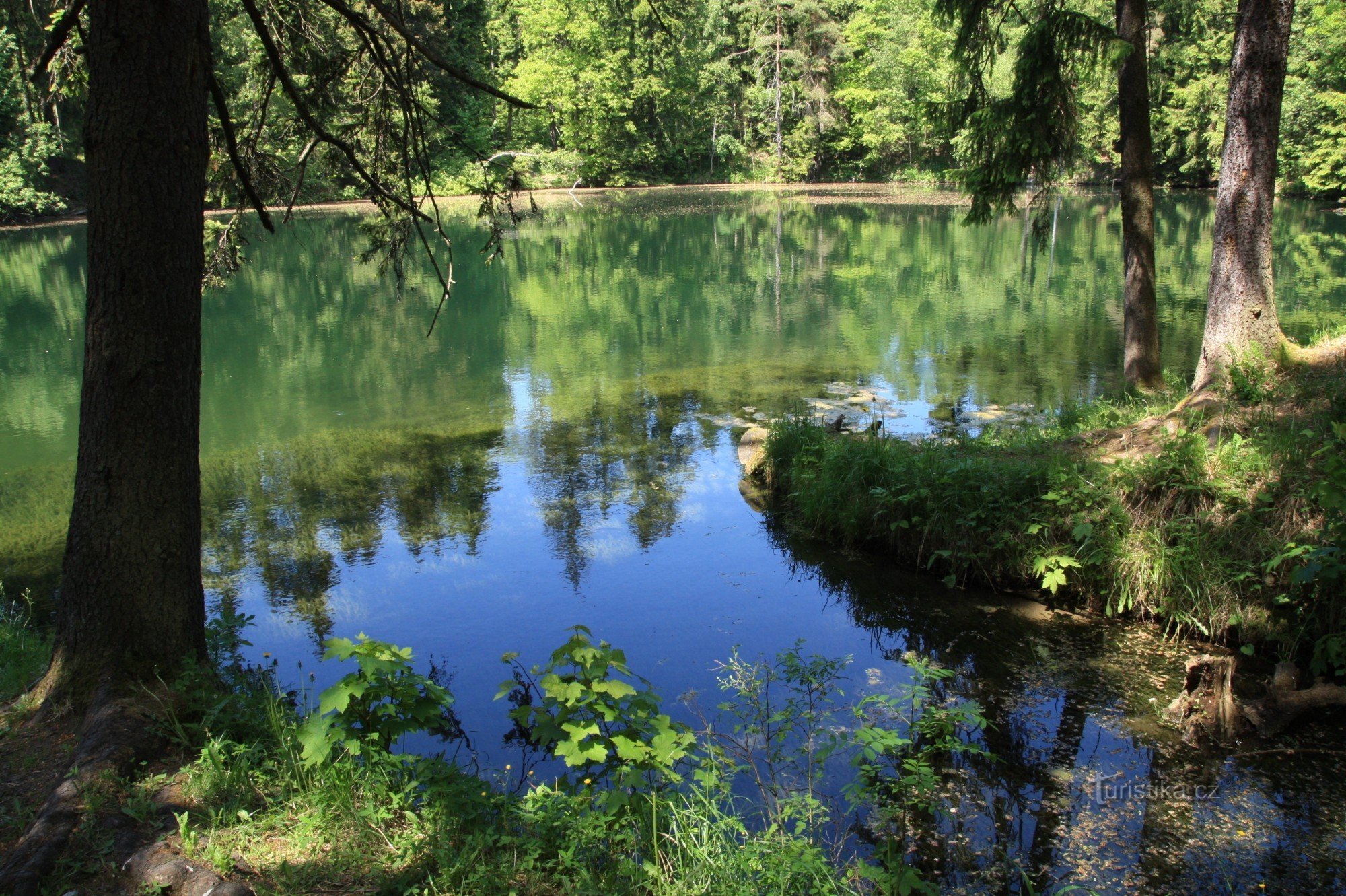 Jezero Vápenice