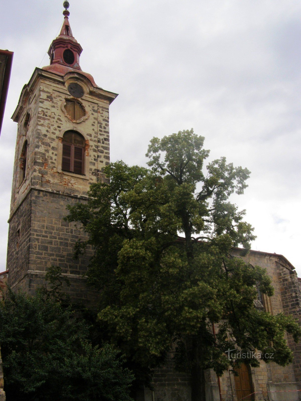 Jičín - kyrkan St. Ignatius av Loyla