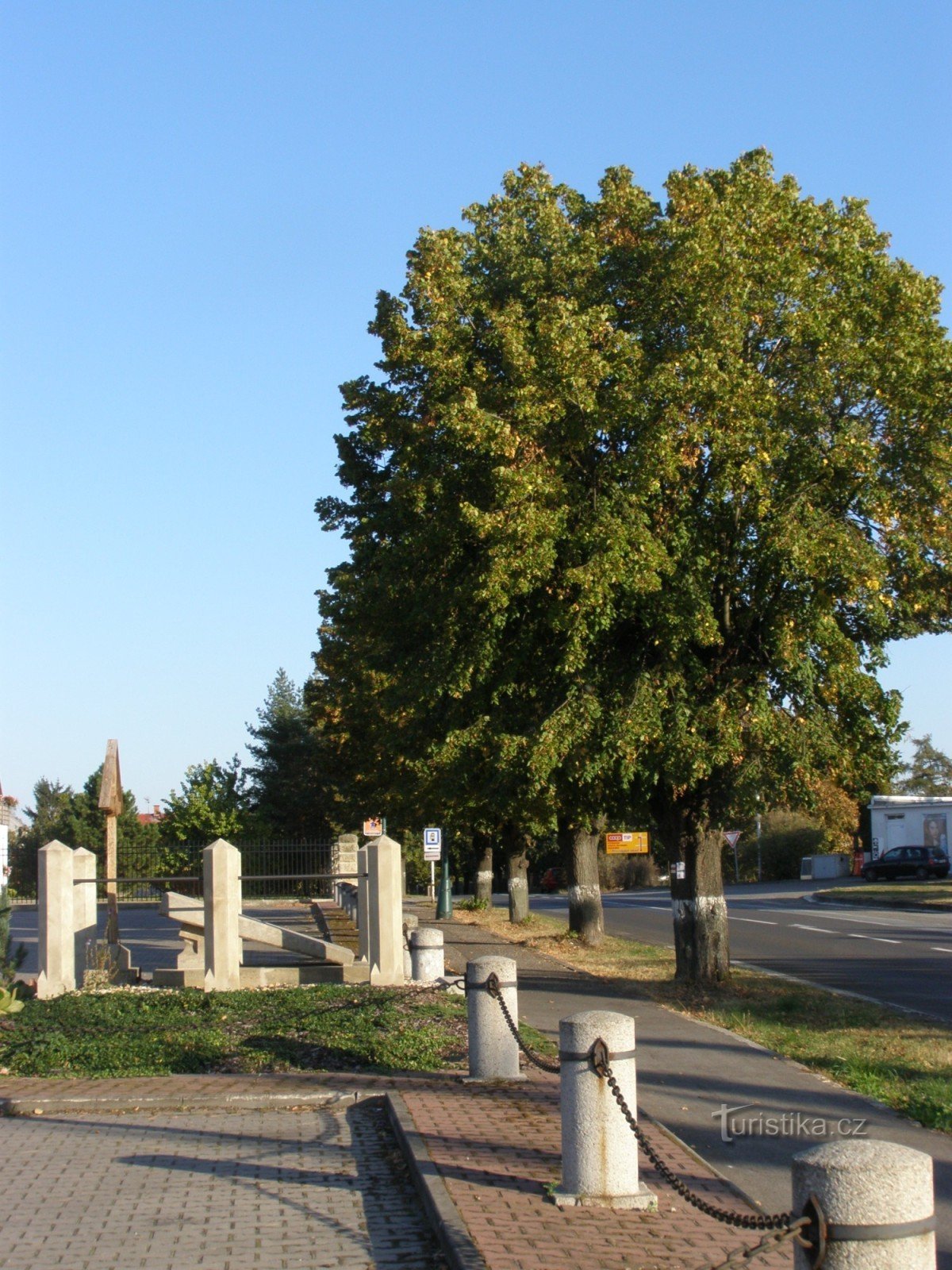 Jičín - monument al bătăliei din 1866 la periferia orașului Holín