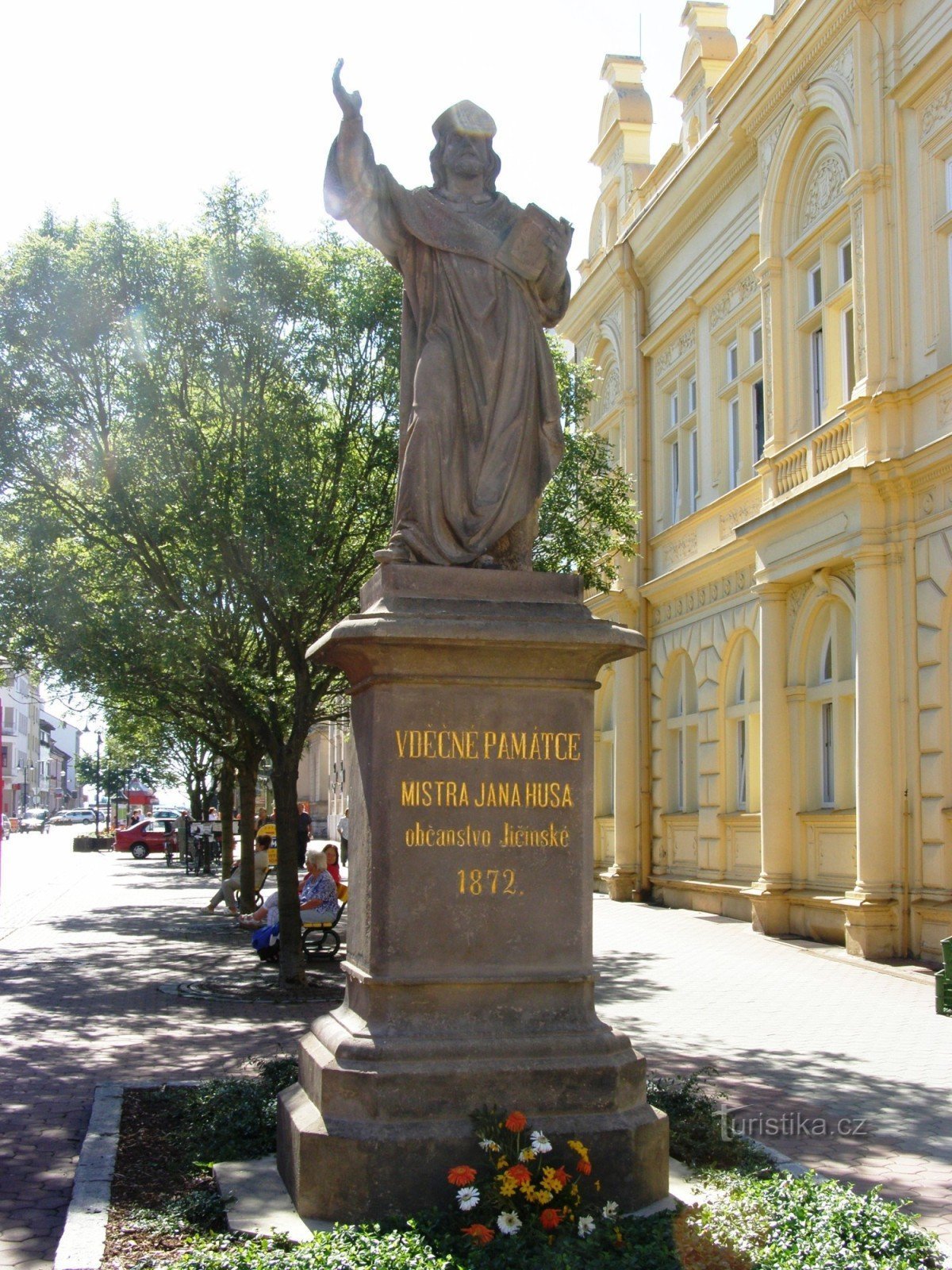 Jičín - monument voor Meester Jan Hus