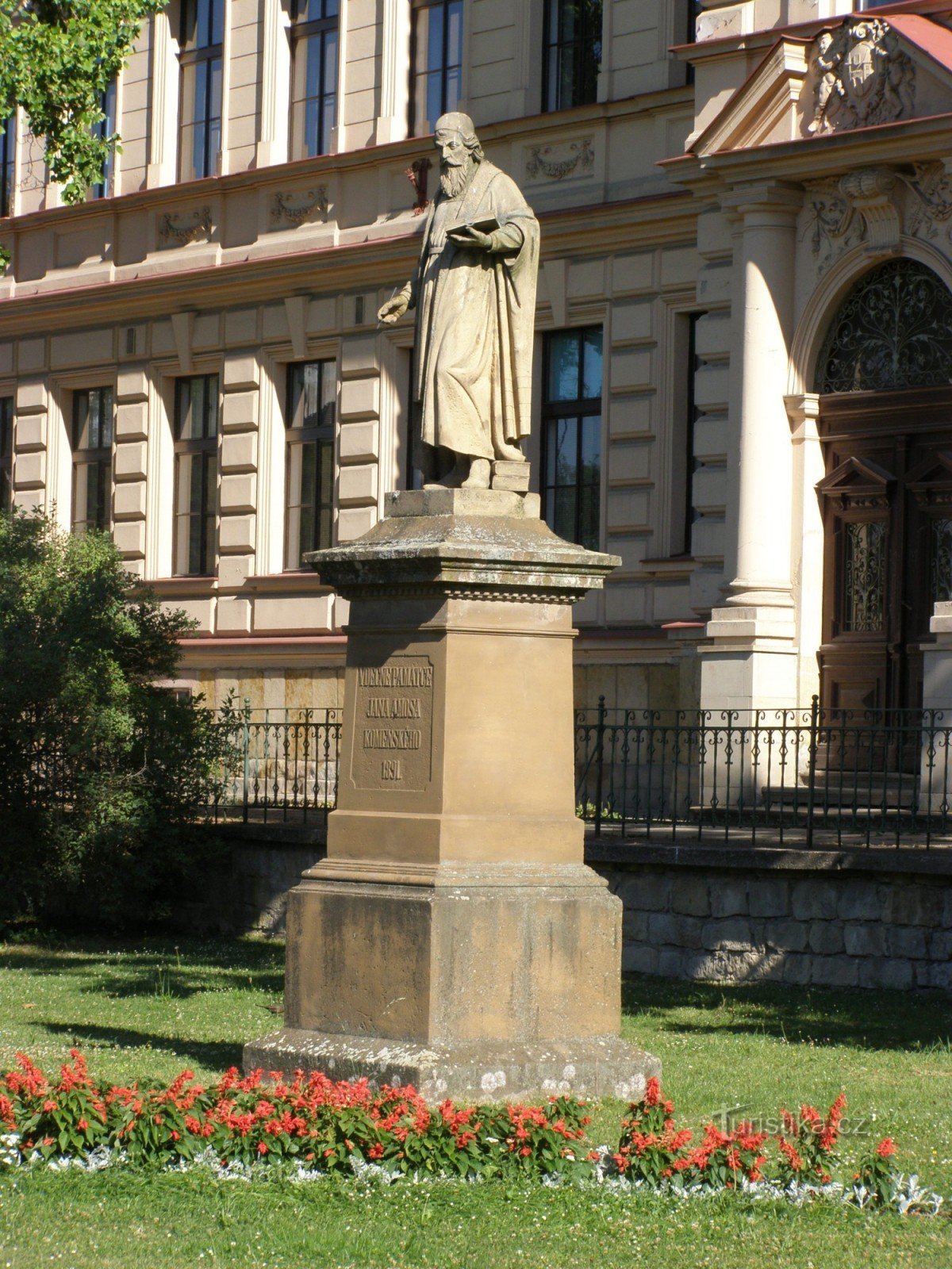 Jičín - socha J. A. Komenského