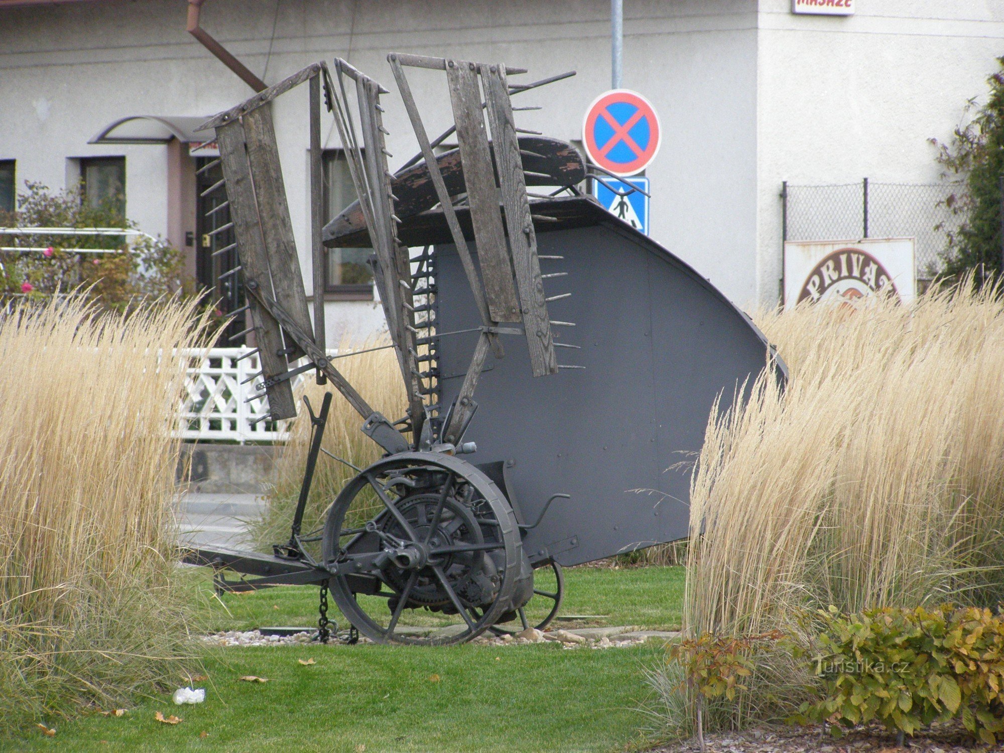 Jičín - machine agricole Knotek