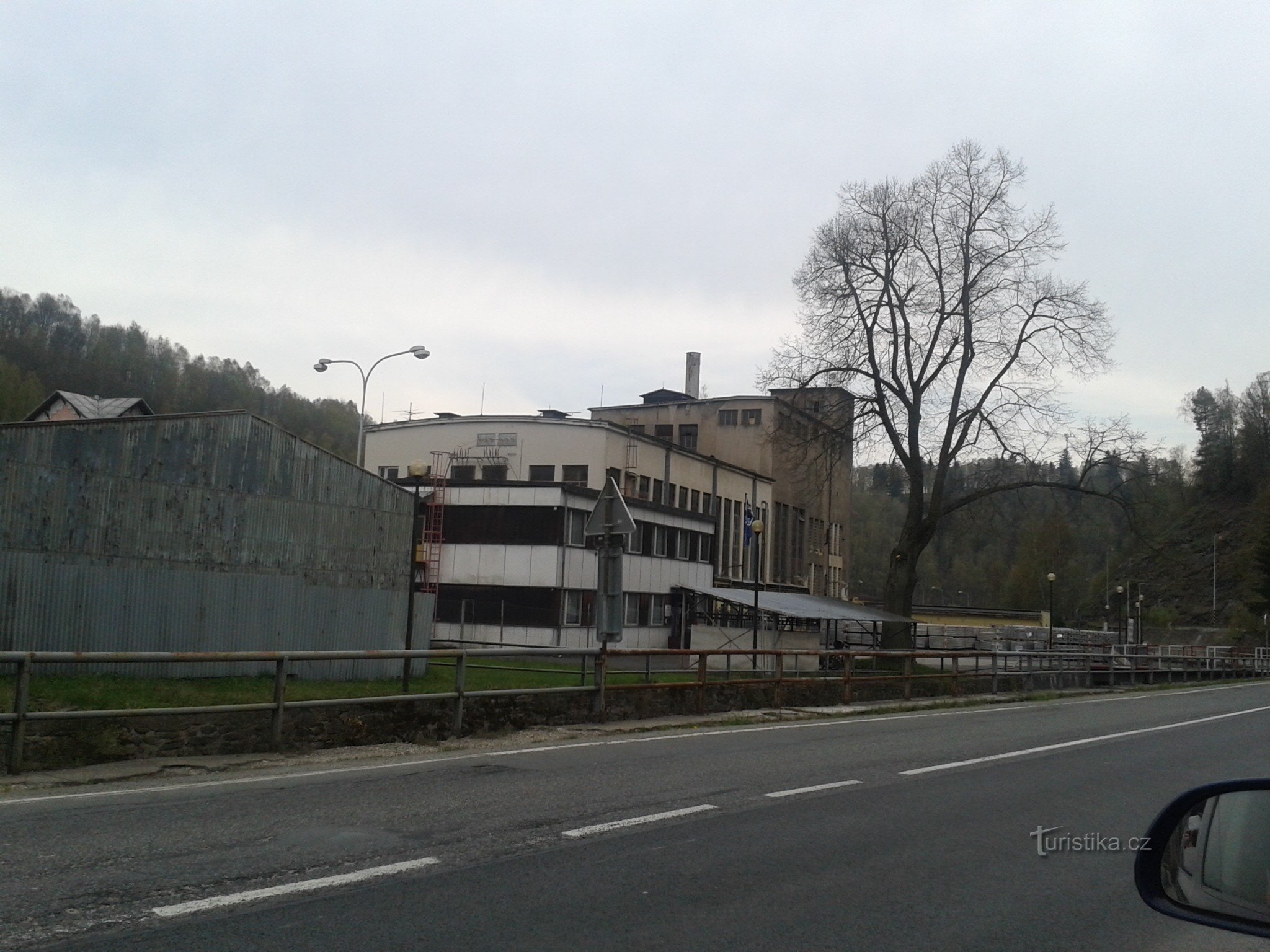 Jindřichov in Mähren - ehemalige Papiermühle und Bahnhof, wo die Zeit stehen geblieben ist, Kreis Šumperk