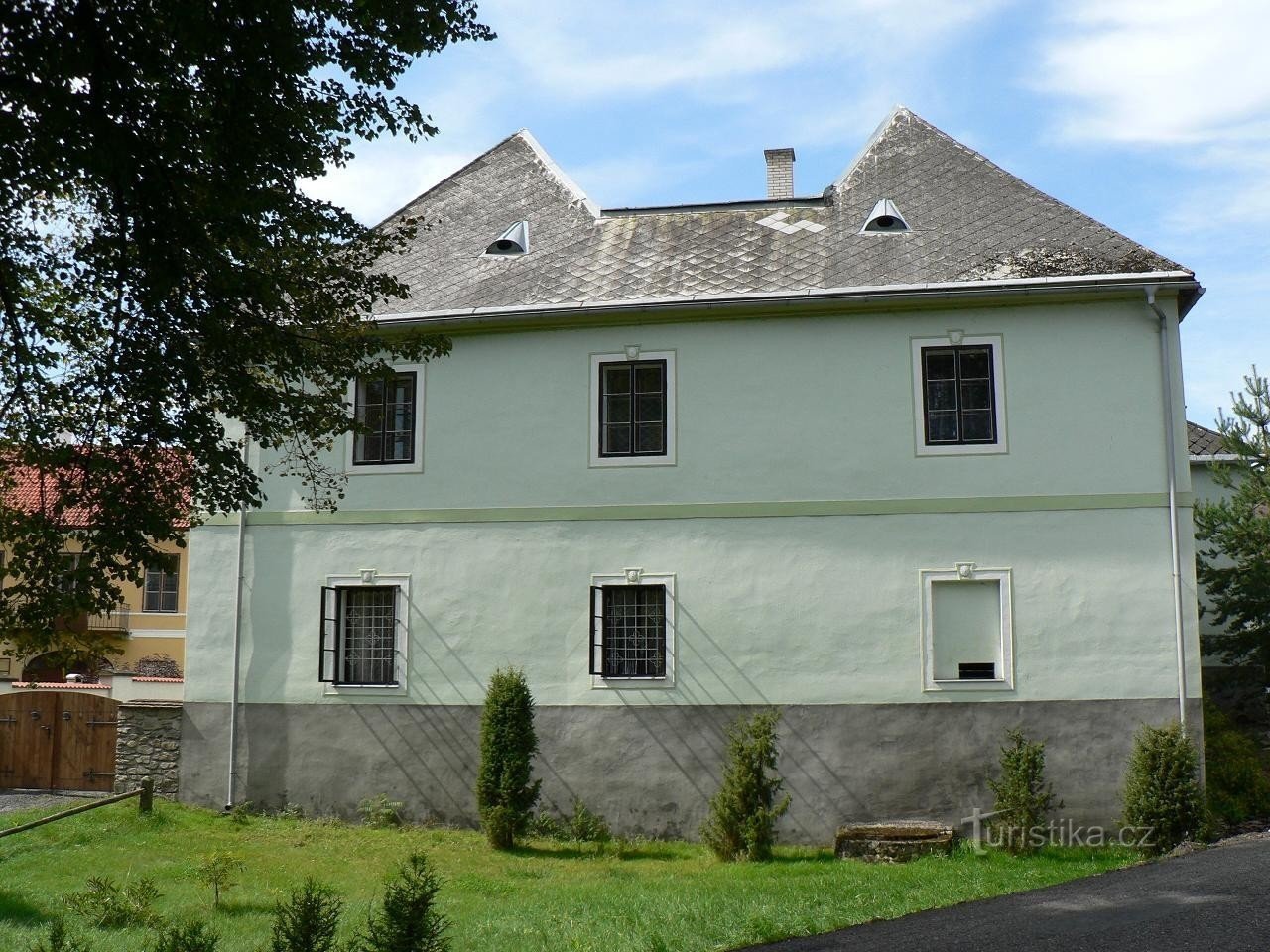 Jindřichovice, régi kastély