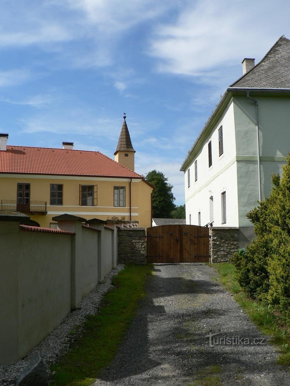 Dvorci Jindřichovice