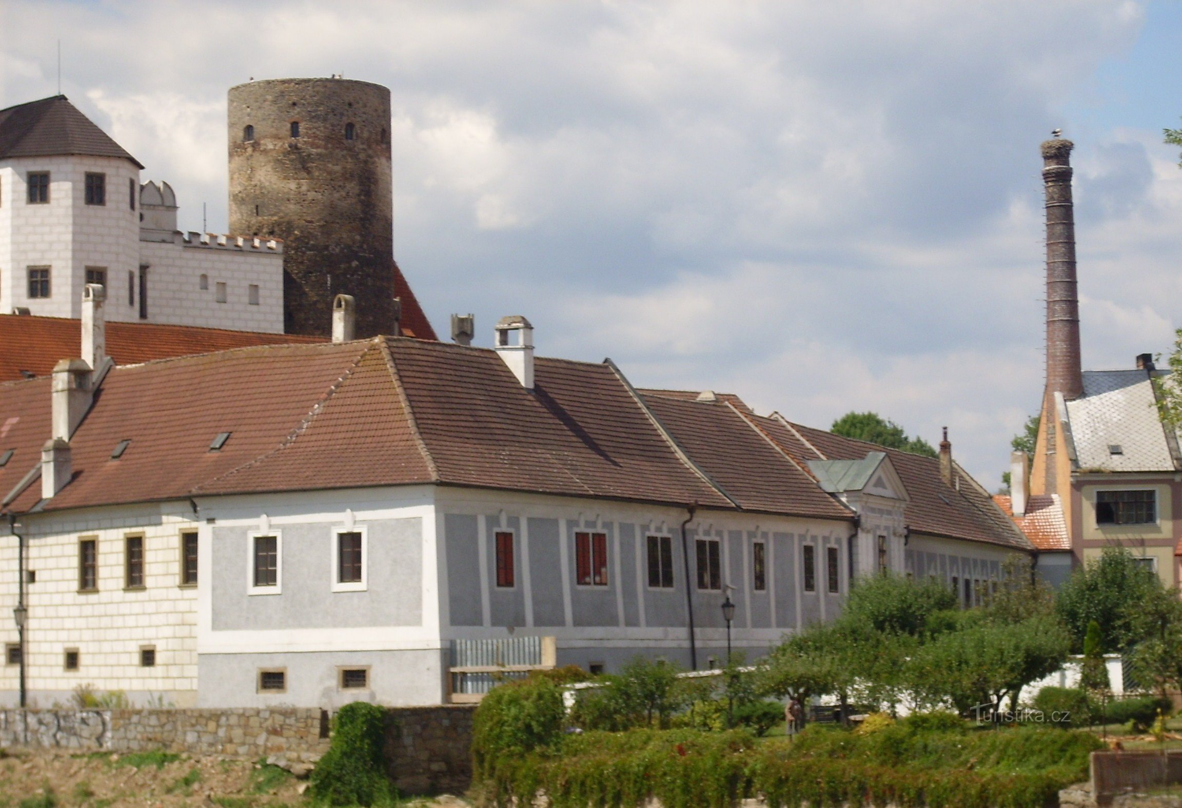 Jindřichův Hradec - vista de la chimenea de la cervecería