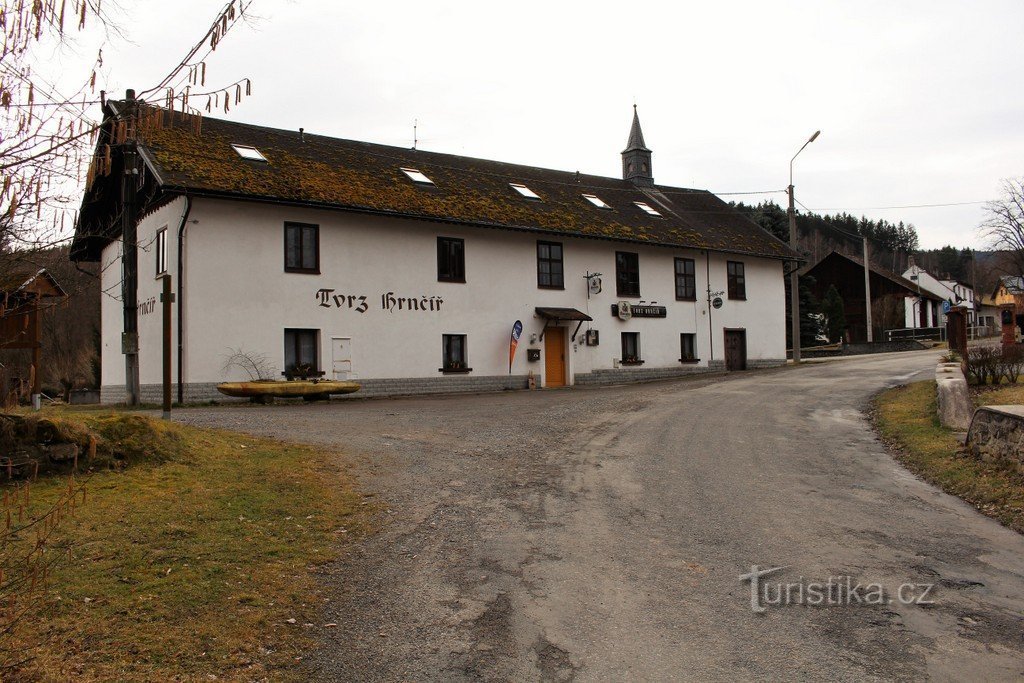 Jiřičná, a former castle