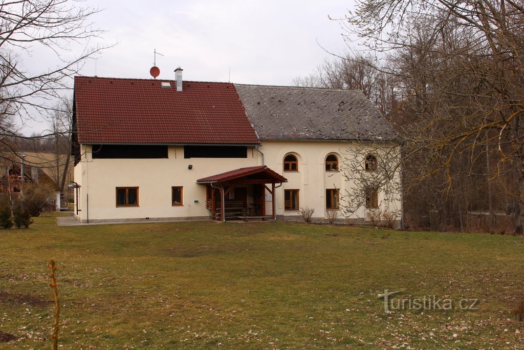 Jiřičná, pansion