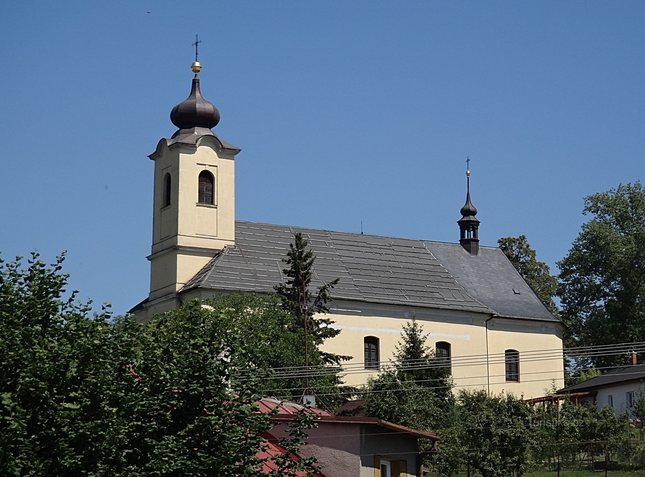 Jistebník kostel sv. Petra a Pavla