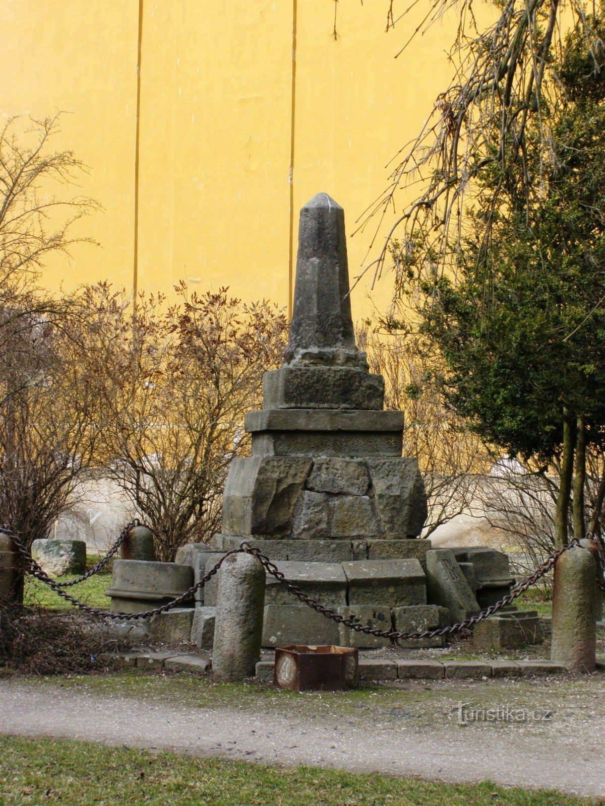 Josefov - erődítmény emlékmű