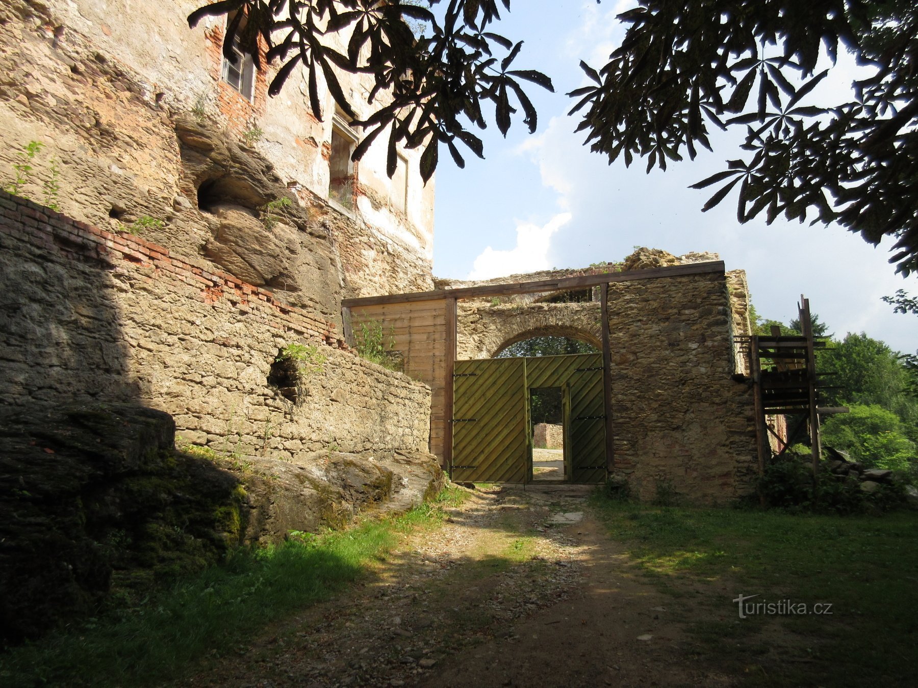 Josefov - Hřebeny, ruinerna av Hartenbergs slott
