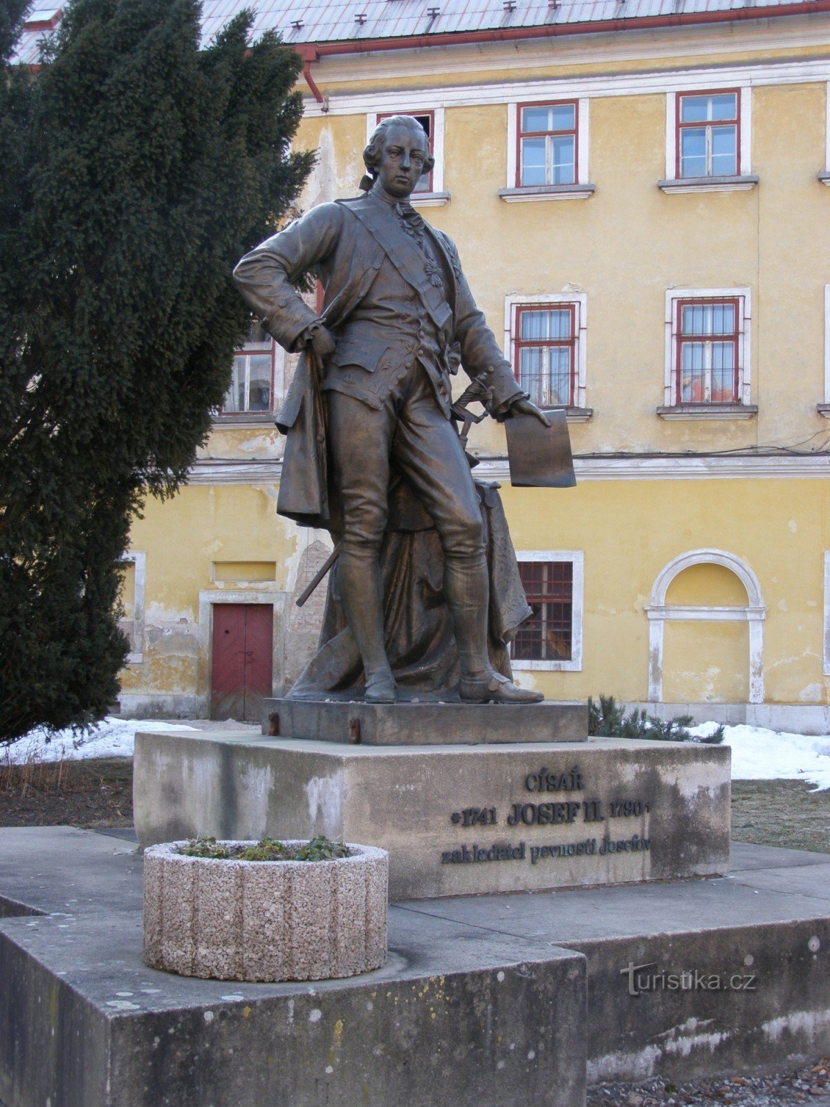 Josefov - άγαλμα του Joseph II
