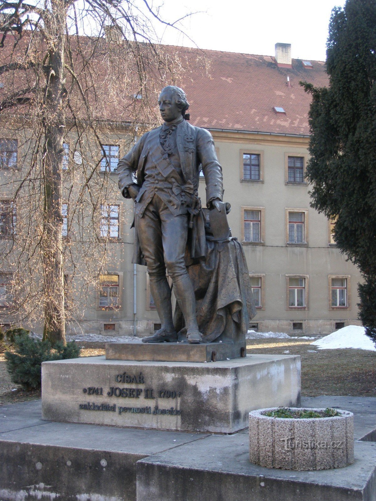 Josefov - Statue von Joseph II