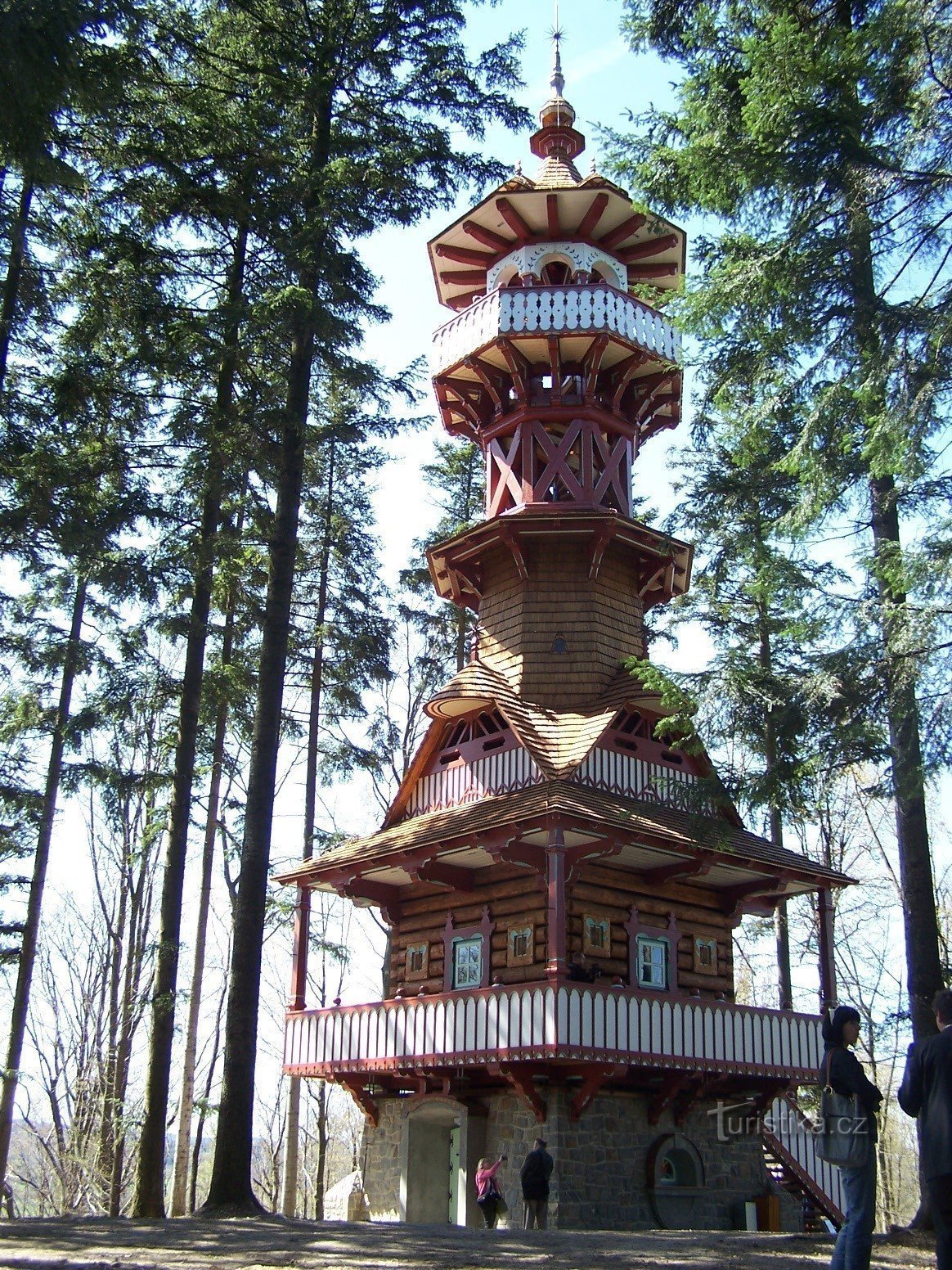 Torre de observação Jurkovič na abertura