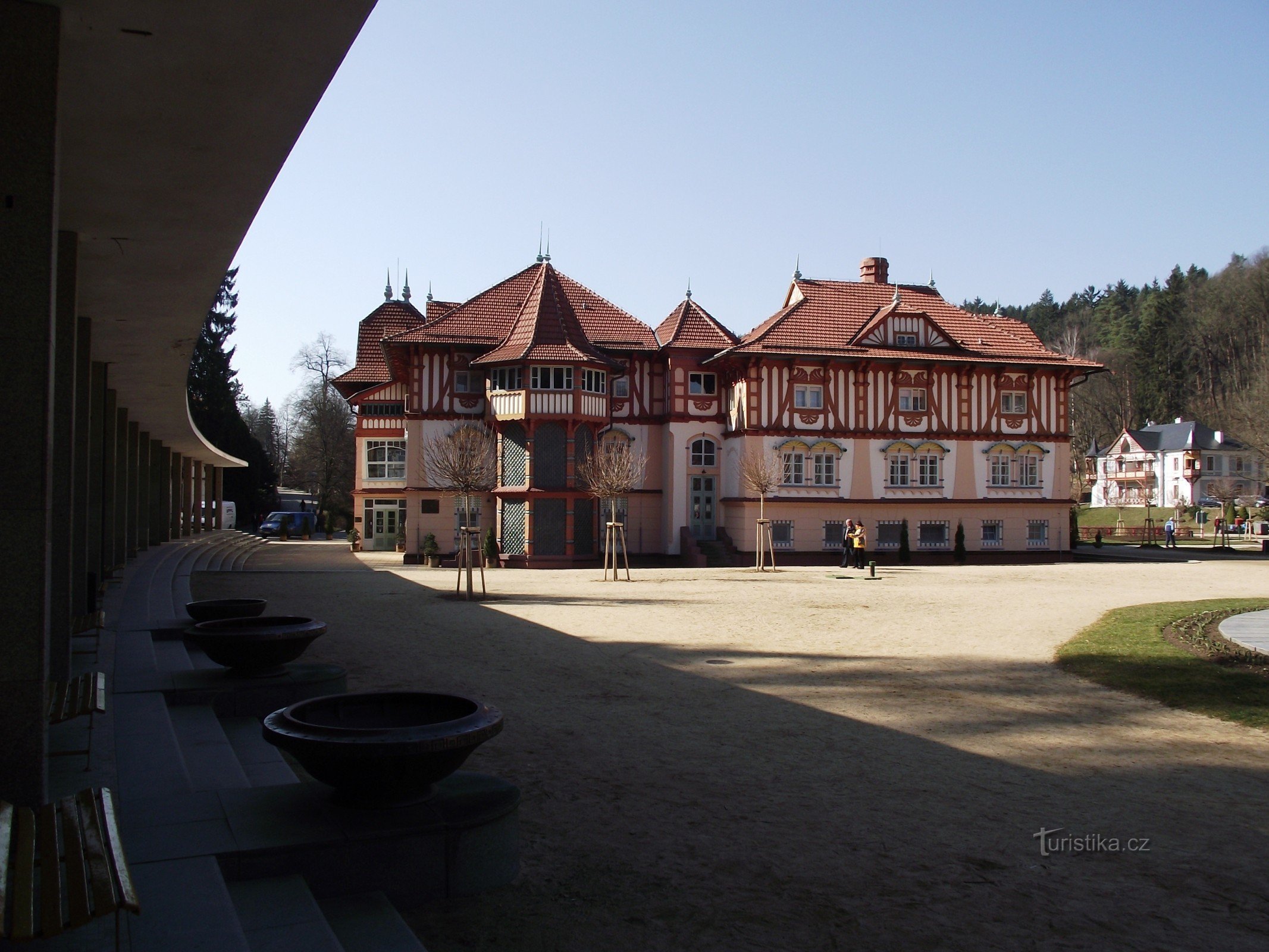 Jurkovič House (utsikt från pelargången)