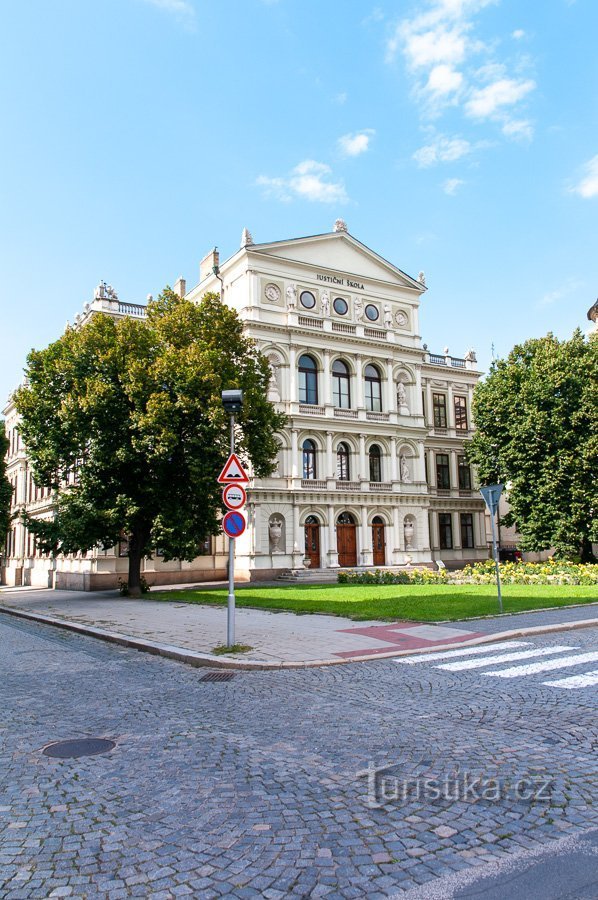 Académie judiciaire