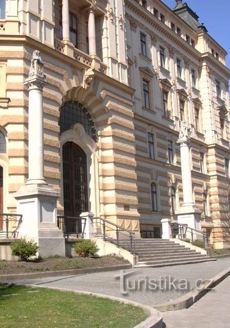 Palais de Justice - partie entrée