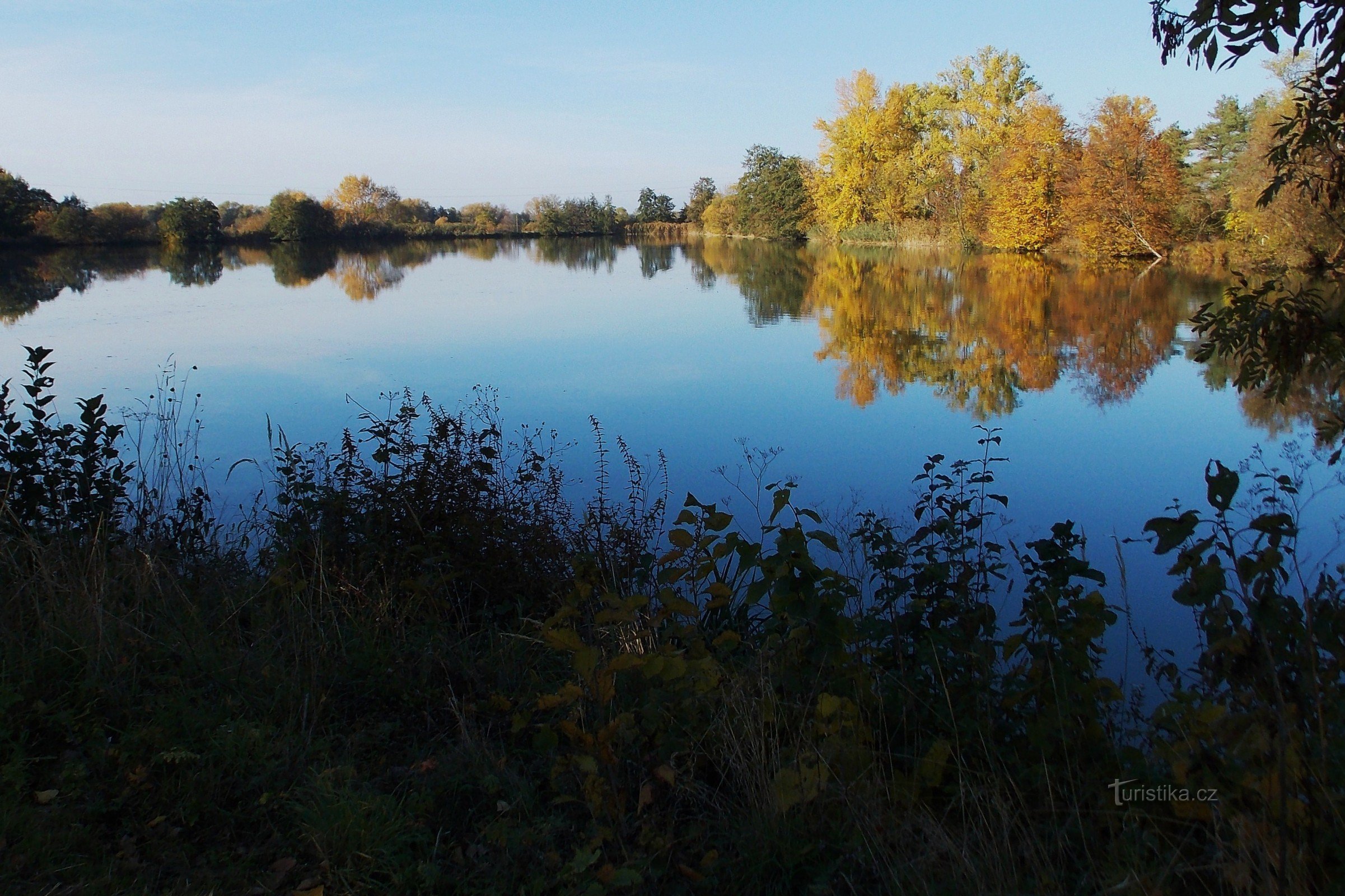 To the pond Hejtman in Chropyny