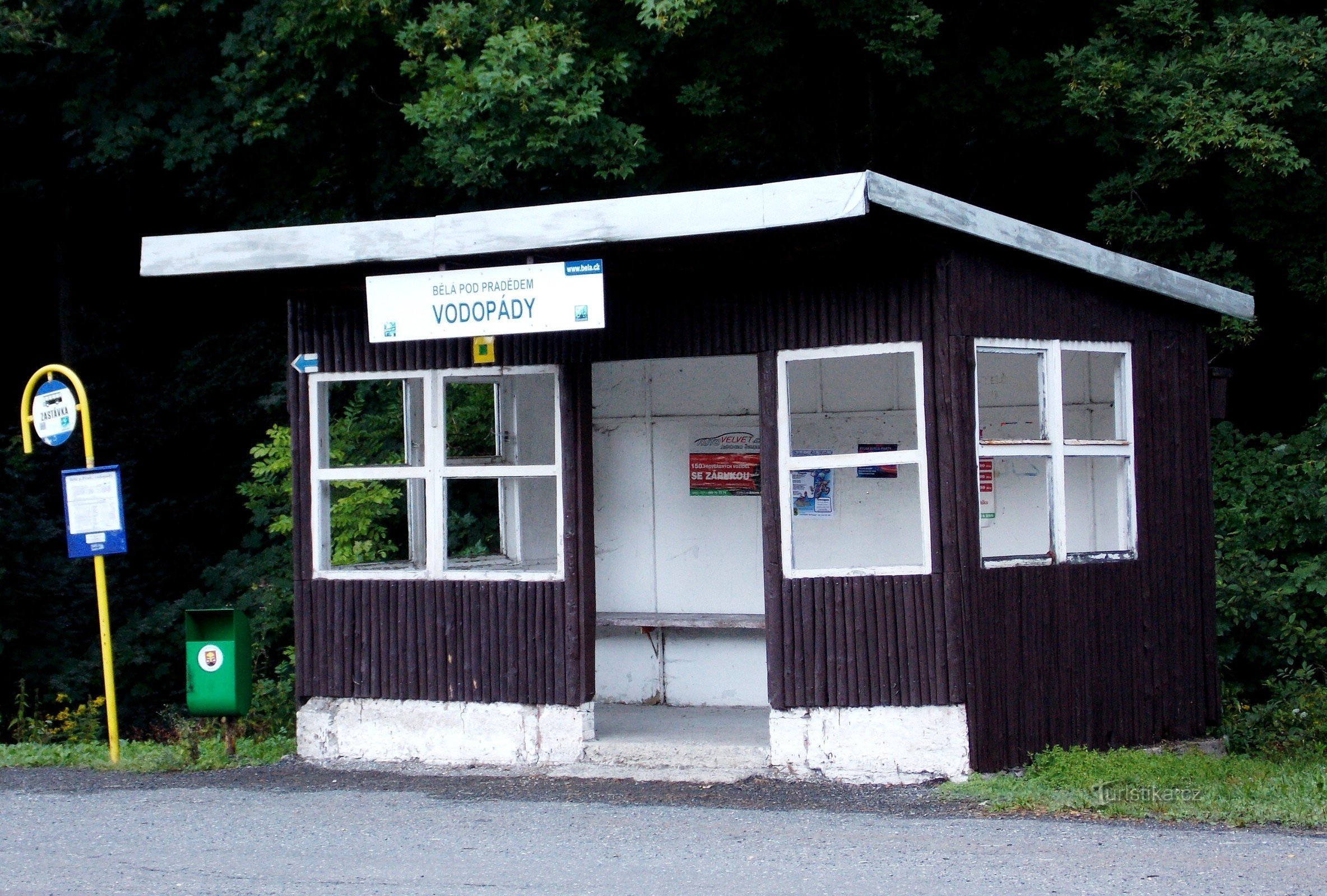 Naar de hoge waterval in Jeseníky