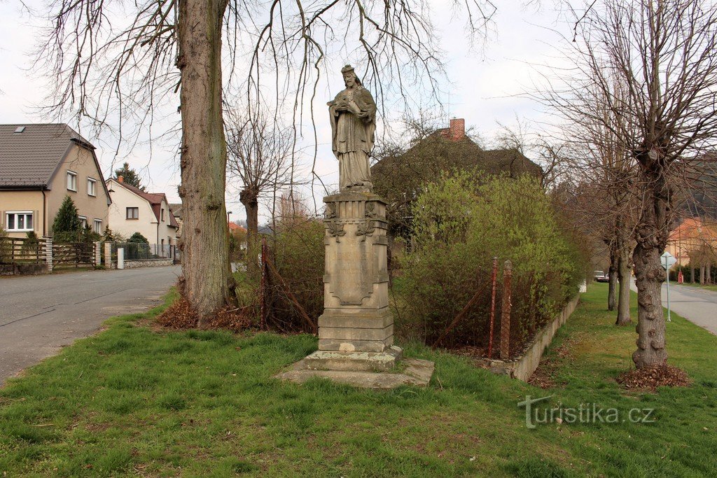 Kácov, statua di S. Giovanni di Nepomuk