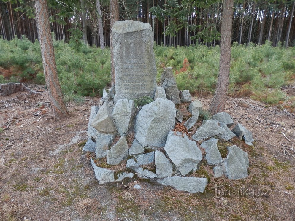 Kalats monument (før ulykken)