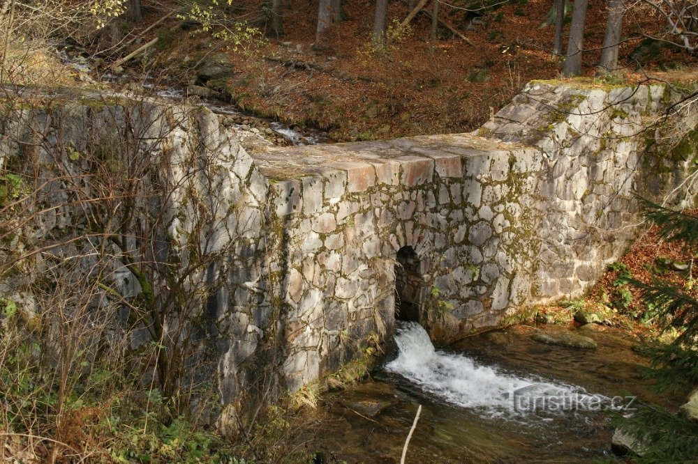 stone overhang