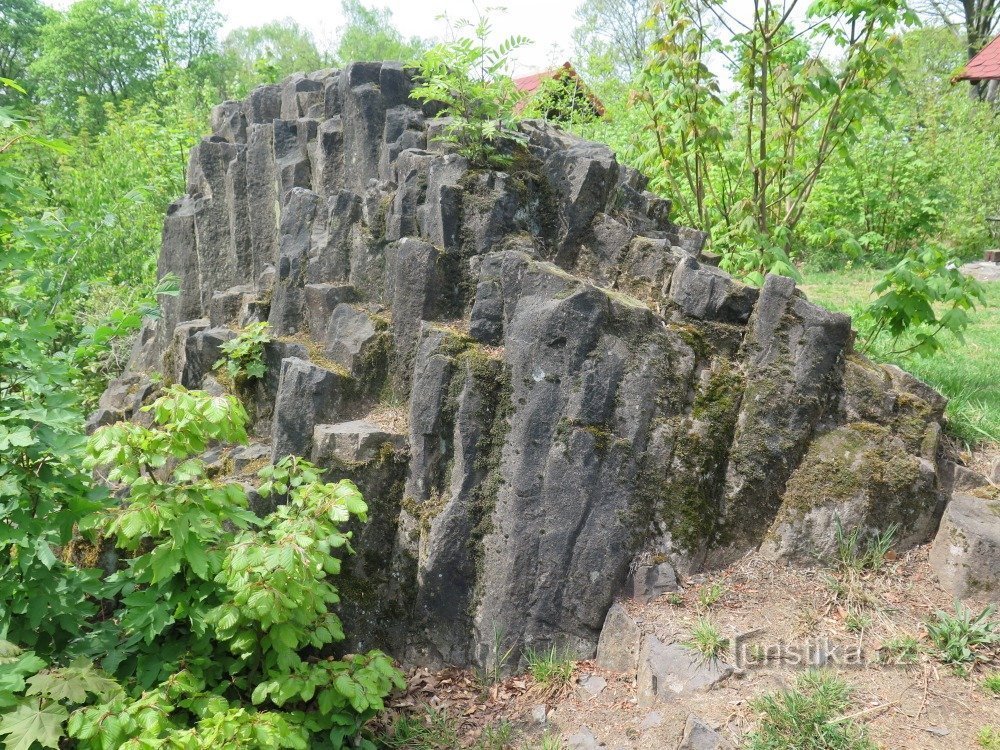 Órgão de pedra em Dymník perto de Rumburk