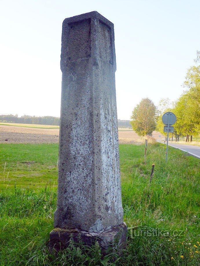 Stenen verkeersbord