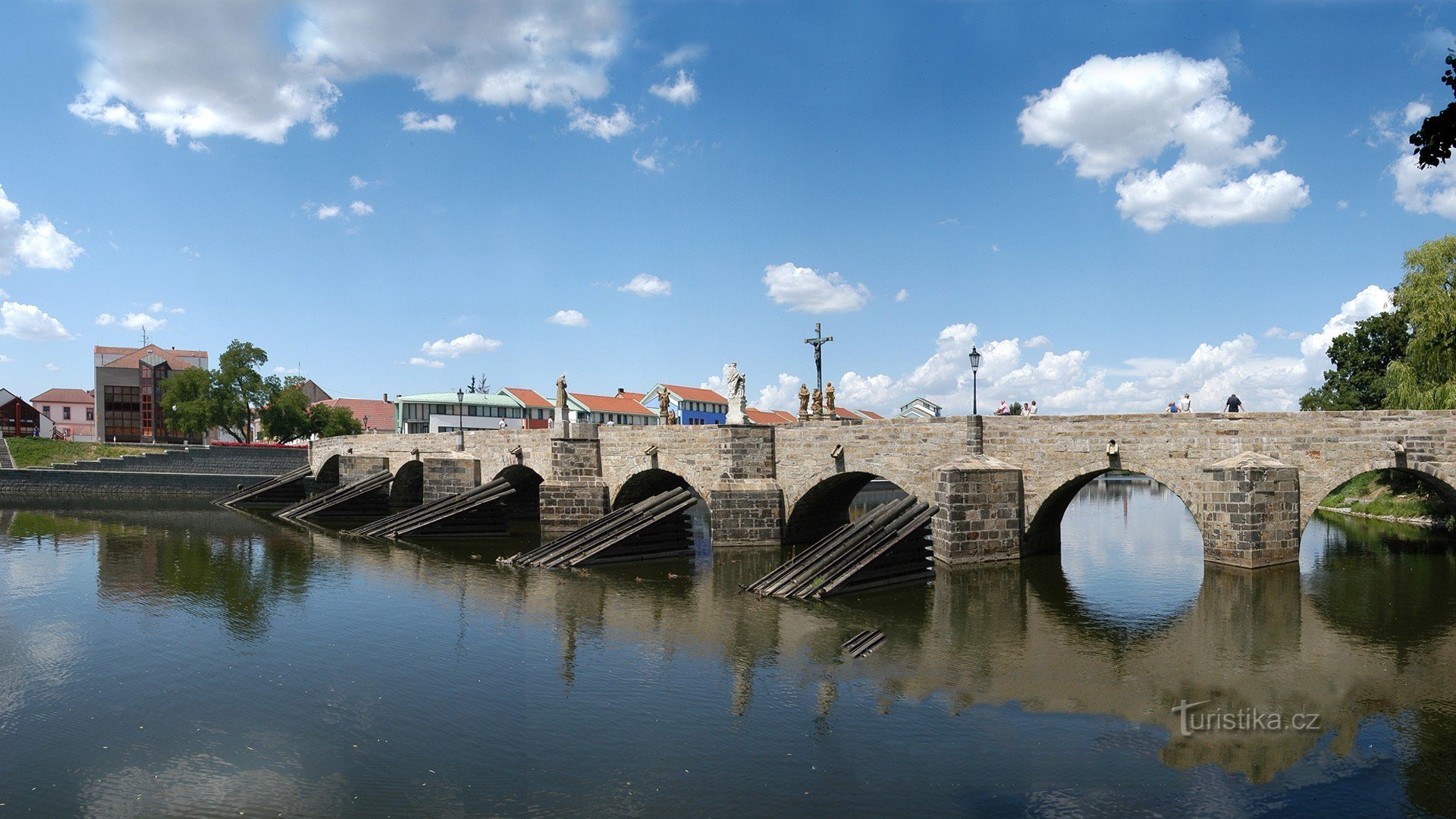 Puente de piedra