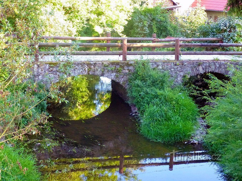 Stone bridge on Bílka