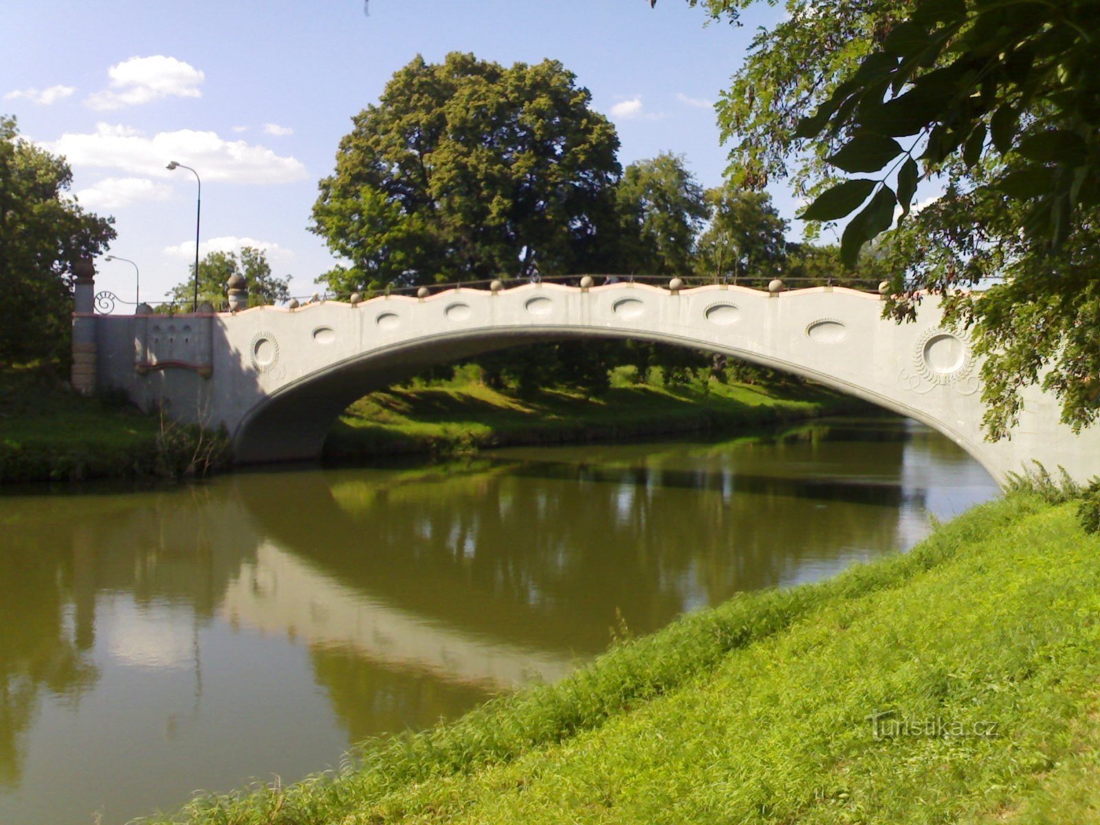 Ponte di pietra a Plácky