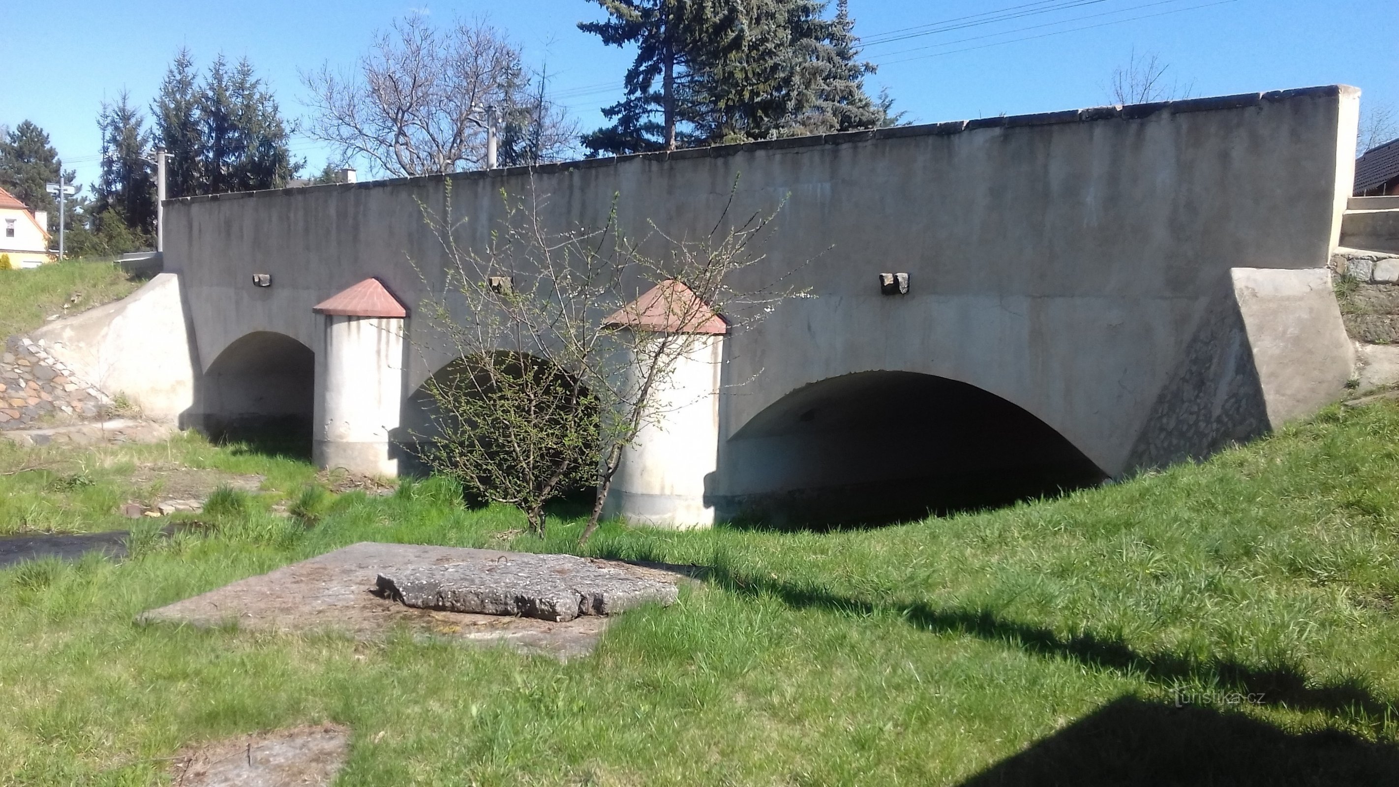 puente de piedra de la segunda mitad del siglo XVIII