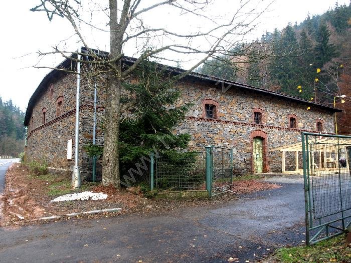 kamenný sklad přádelny lnu