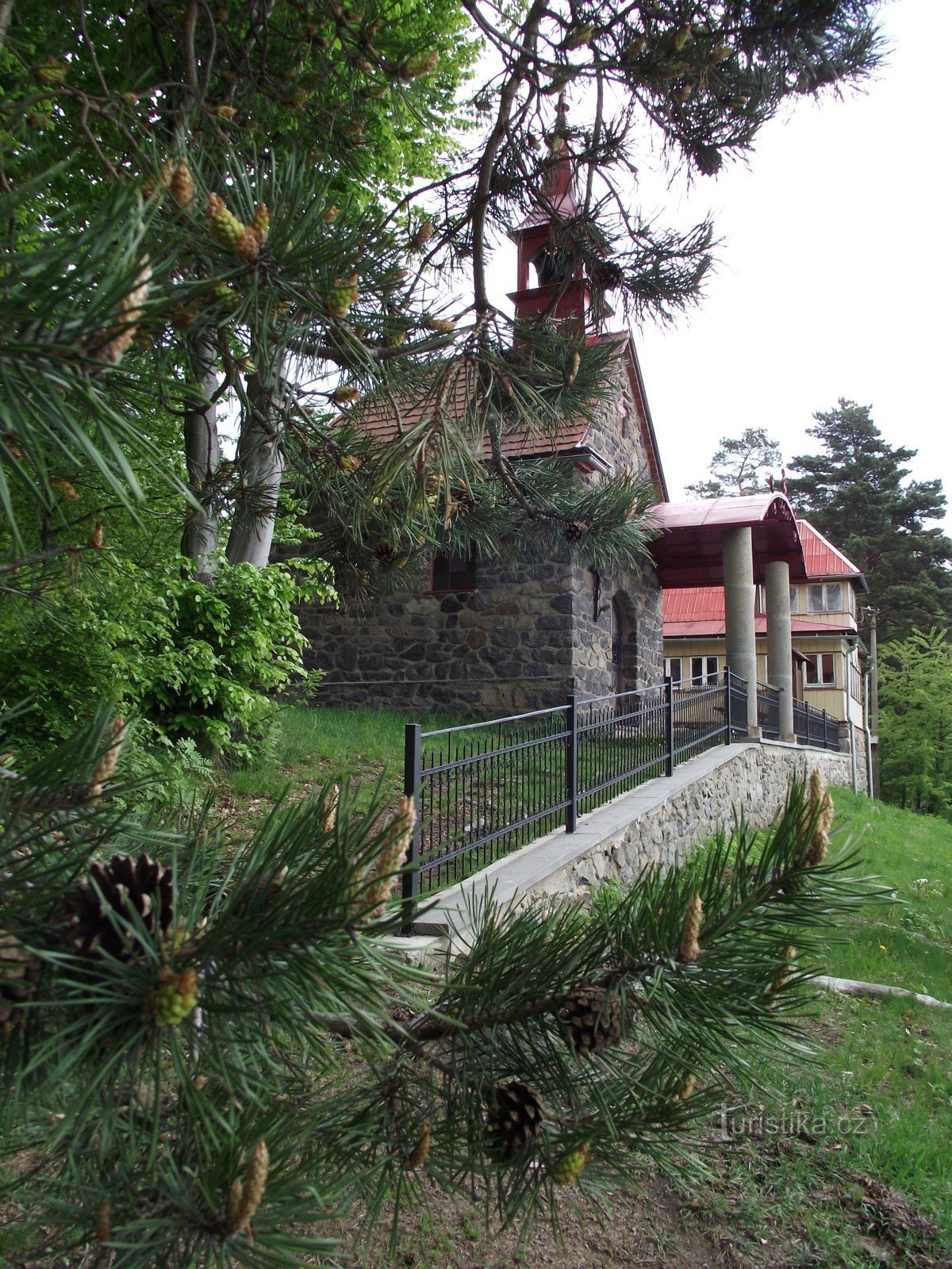 chapelle et cabane touristique St. Martin