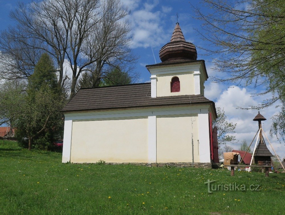capilla y campanario