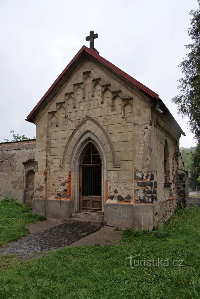 la chapelle du Christ dans le donjon