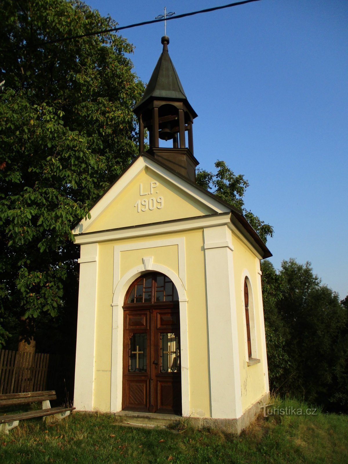 Capilla de la Asunción de la Virgen María (Mečov)