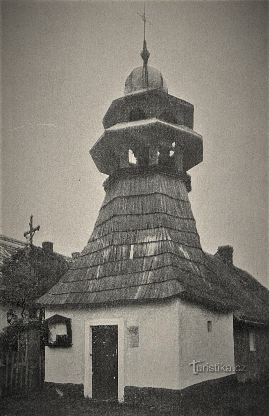 Capela Fecioarei Maria (Červená Hora, înainte de 1908, când fonta adiacentă