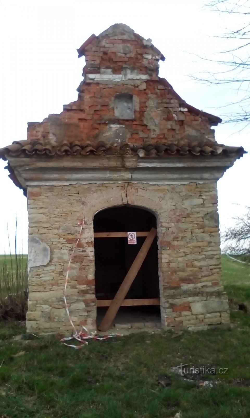 Kapel van de Maagd Maria in de buurt van Horní Rovně