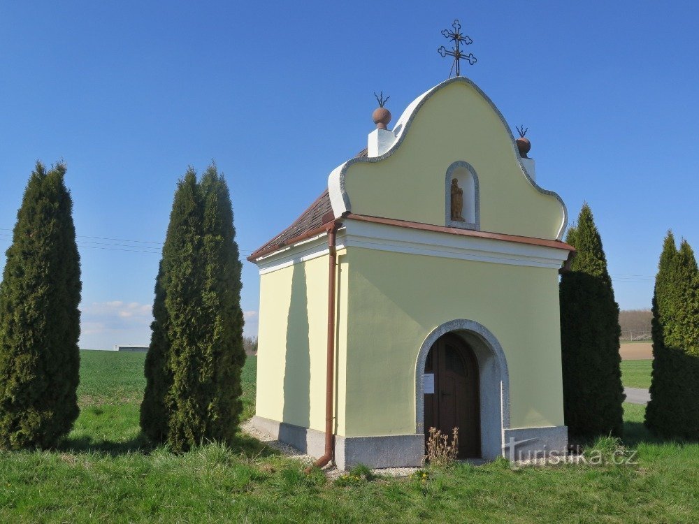 capilla de st. Mark en Láze cerca de la ciudad de Trnávka