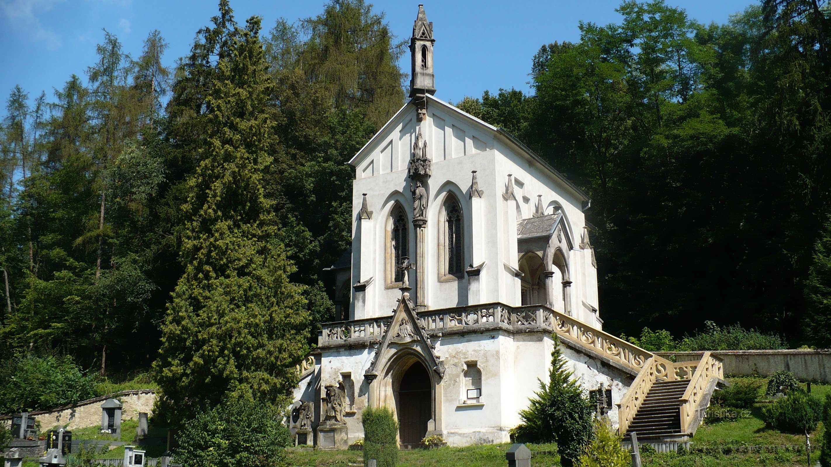kaple sv. Maxmiliána - Svatý Jan pod Skalou