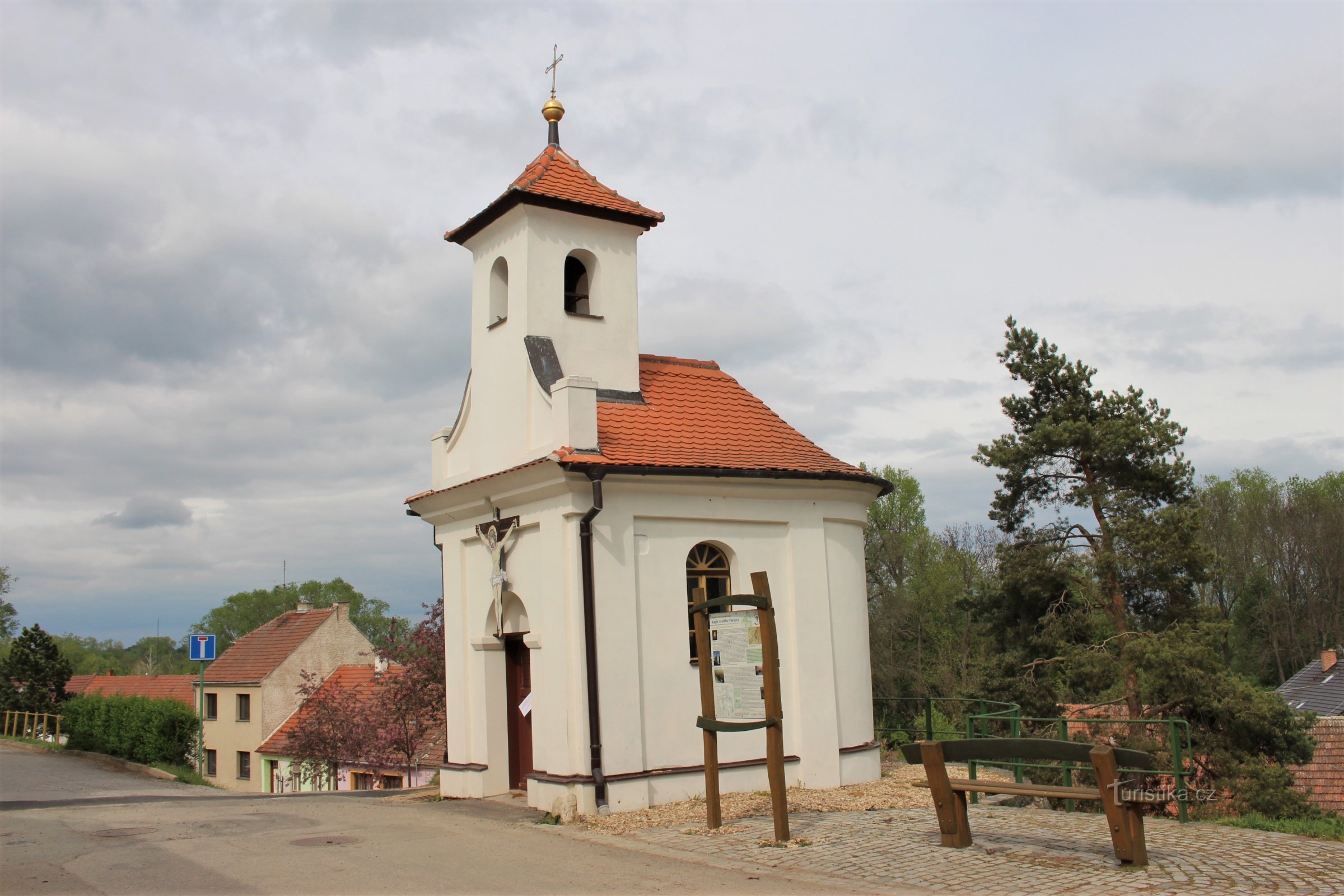 Kapel van St. Václav na de reconstructie en wijziging van de omgeving