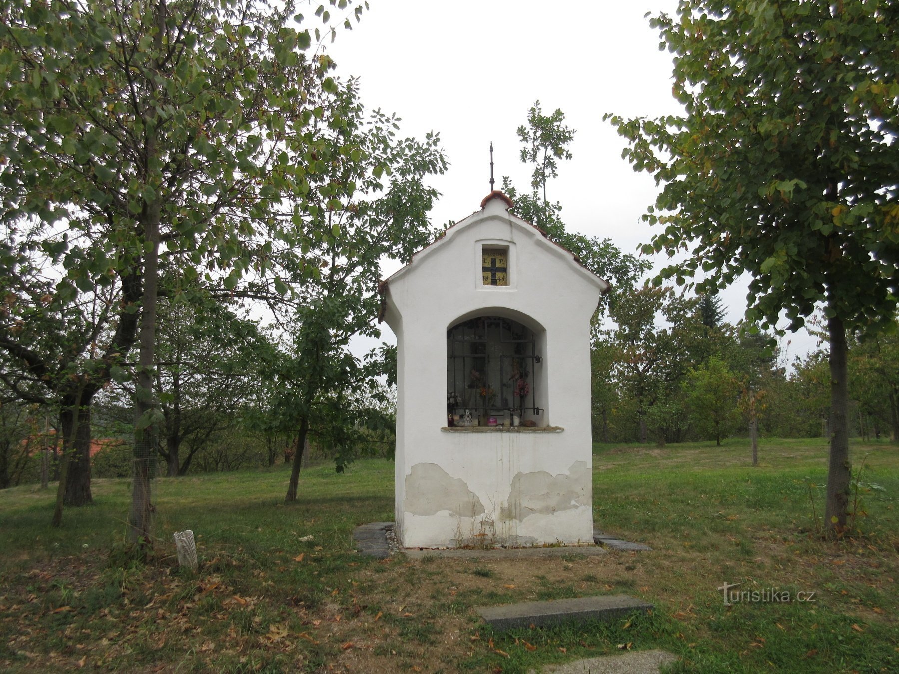 Eine Kapelle auf dem Gelände einer prähistorischen Festung